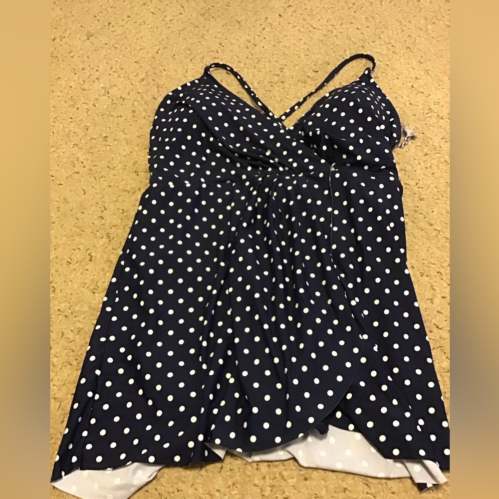 SONNET SHORES NWT SZ 16 NAVY AND WHITE FULL COVERAGE BATHING SUIT SWIM